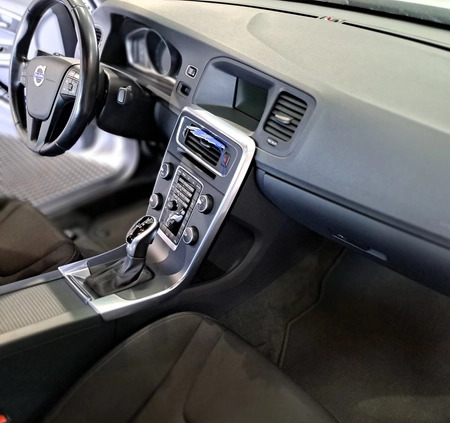 Volvo S60 cena 68500 przebieg: 146250, rok produkcji 2015 z Świdnik małe 56
